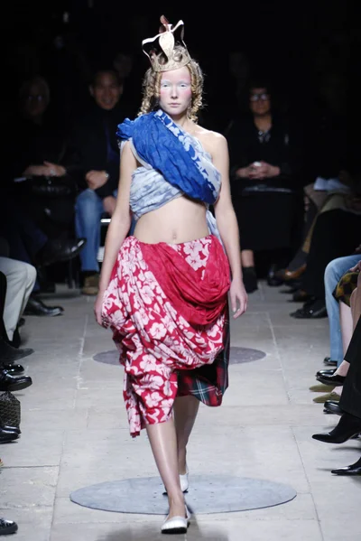 Look 11